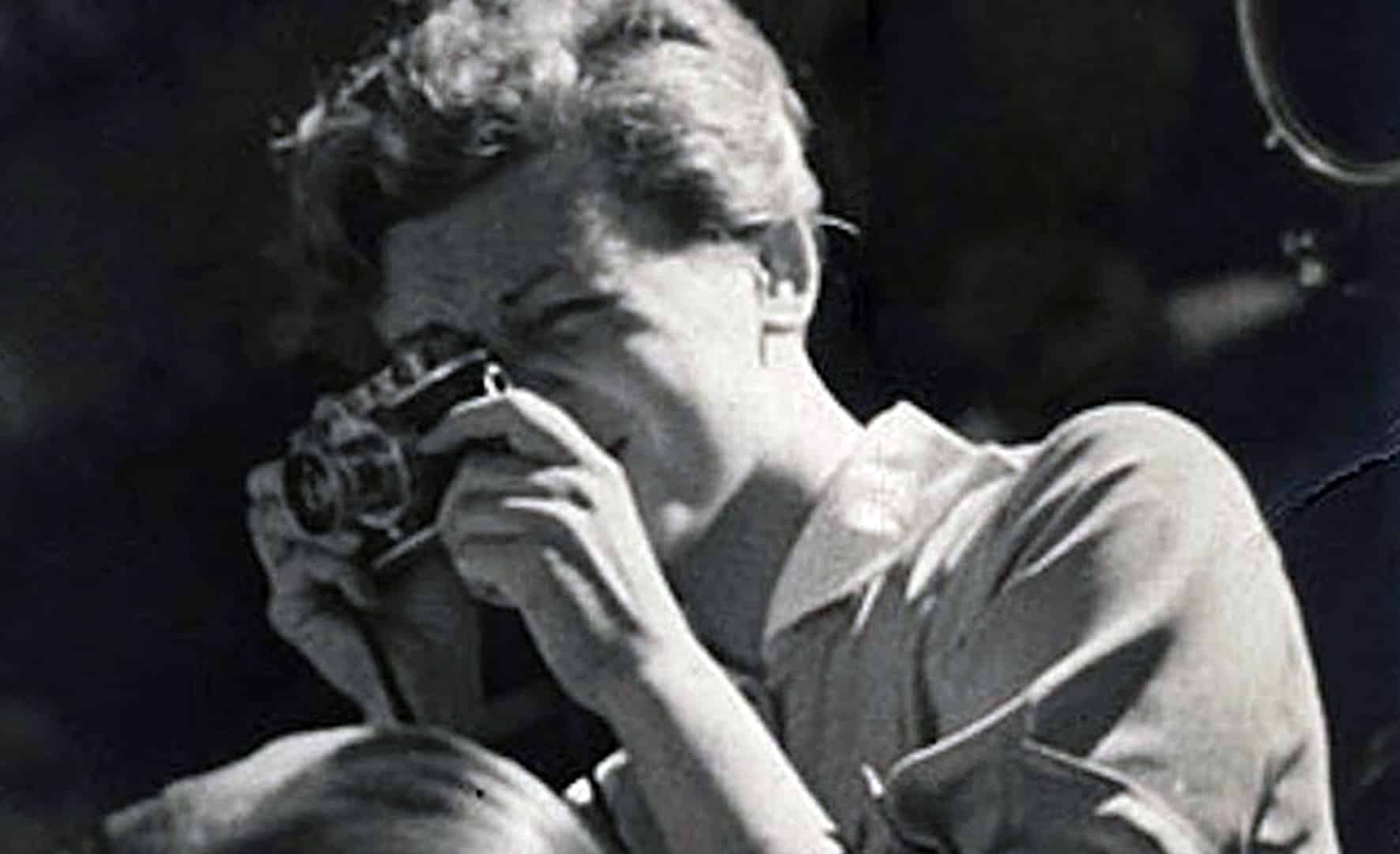 El idealismo y lo absurdo 1 El idealismo y lo absurdo